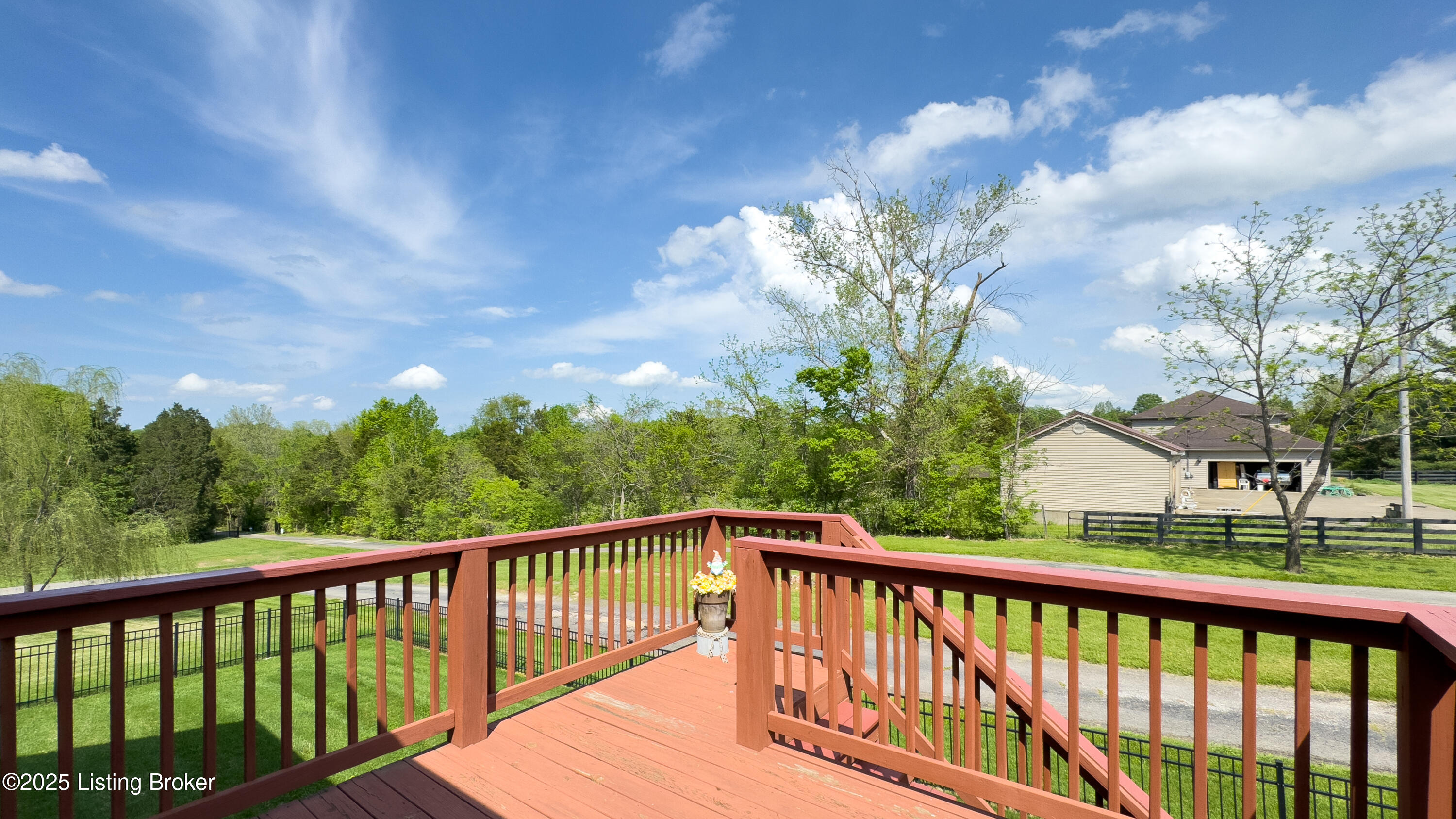 9702 Pebble Ct, Louisville, Pennsylvania image 30