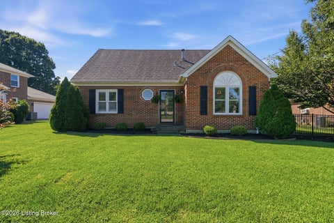 Homes For Sale - 4246 Westport Rd<br/> Louisville, KY 40207