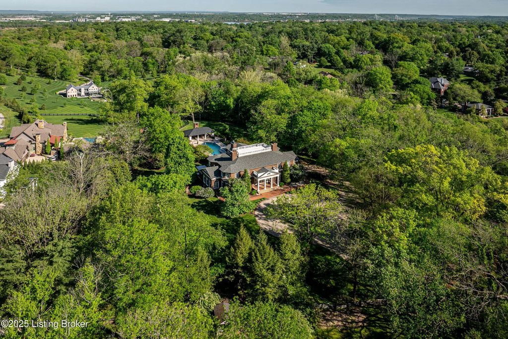 Photo of 3424 Glenview Ave, Glenview, KY 40025 (MLS # 1715558)