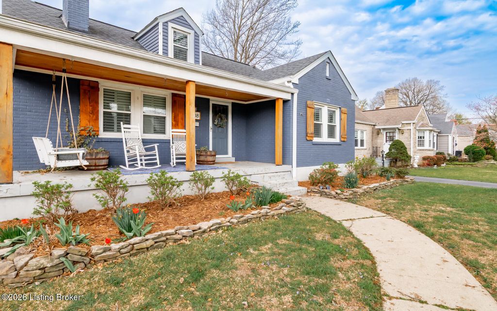 Photo of 3108 Widgeon Ave, Audubon Park, KY 40213 (MLS # 1714145)