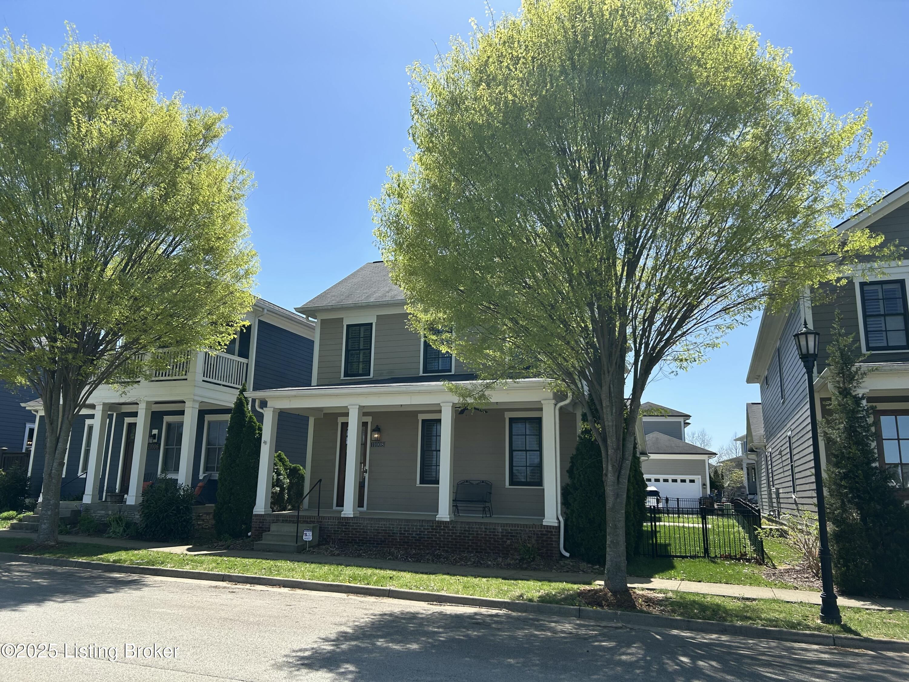 11008 Kings Crown Dr, Prospect, Kentucky image 1