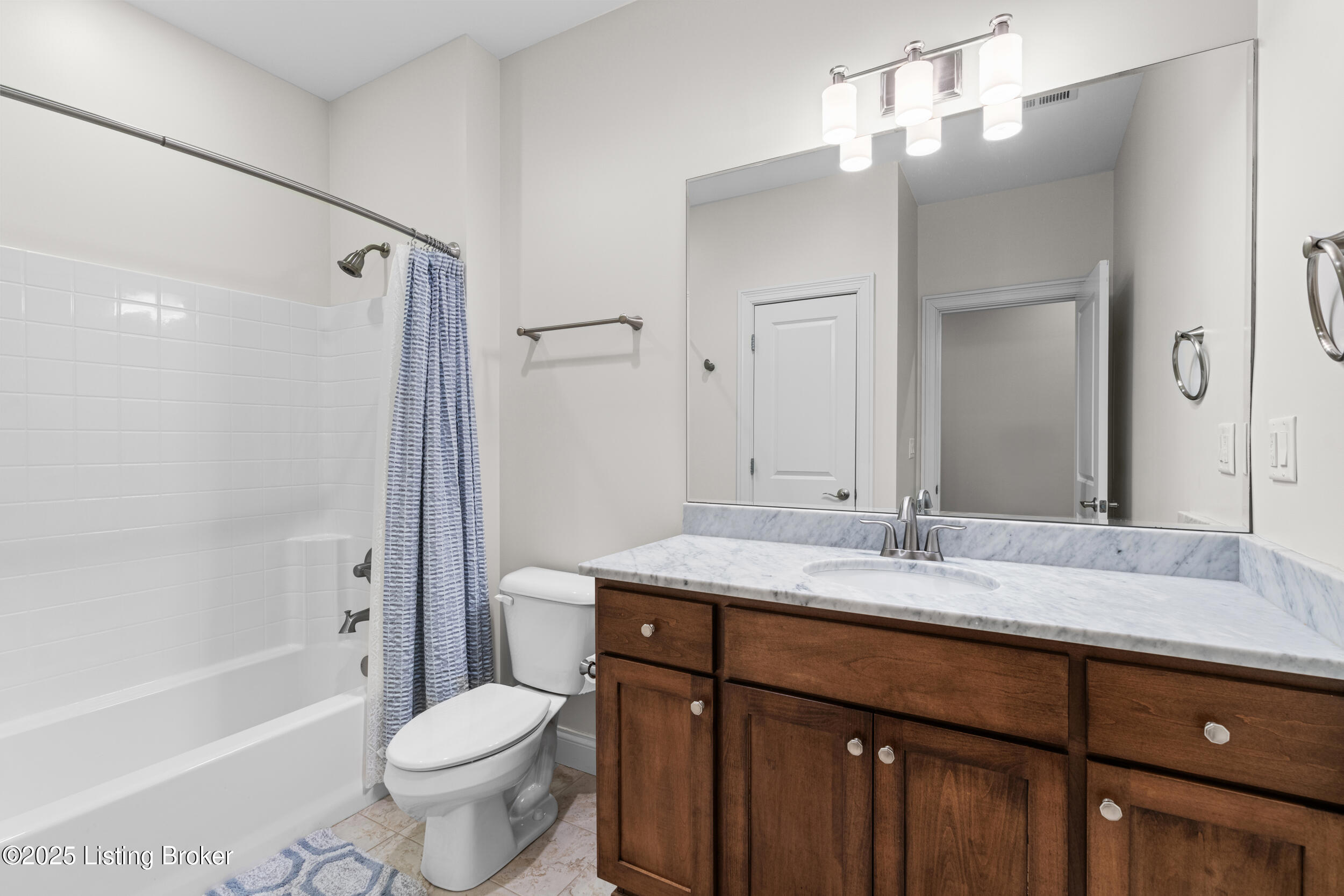 11008 Kings Crown Dr, Prospect, Kentucky image 39