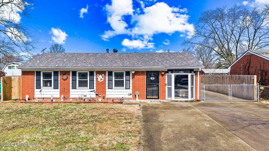 Photo of 186 Starlite Dr, Louisville, KY 40229 (MLS # 1712508)