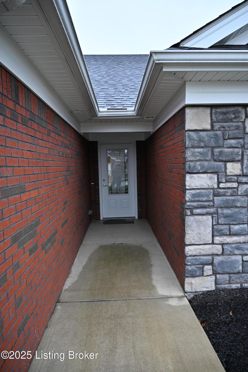 Photo of 105 Riggs Blvd, Bardstown, KY 40004 (MLS # 1704895)