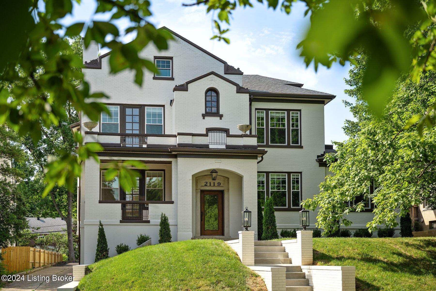 2119 Woodford Pl, Louisville, Kentucky image 3