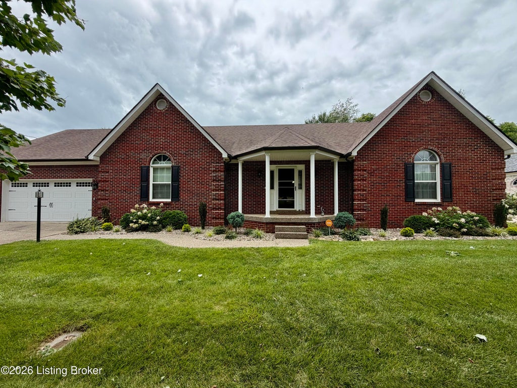 Photo of 2025 Shannon Dr, Bardstown, KY 40004 (MLS # 1722558)