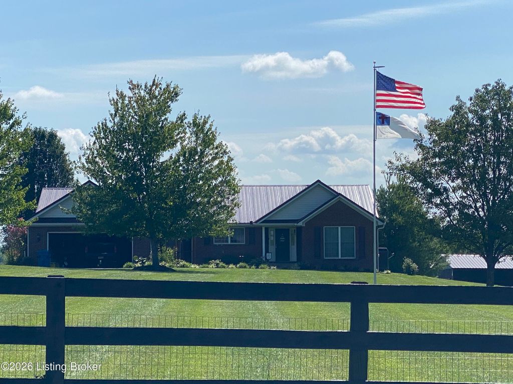 Photo of 700 Cedarmore Rd, Bagdad, KY 40003 (MLS # 1710304)