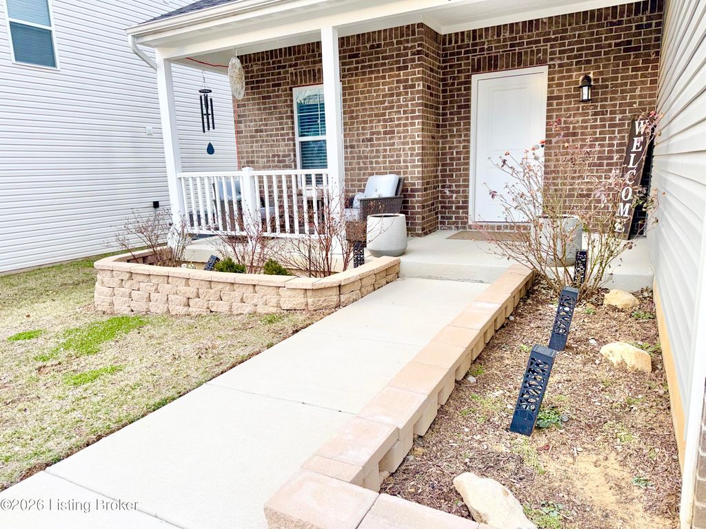 Photo of 8810 Warbler Branch Way, Louisville, KY 40229 (MLS # 1706356)