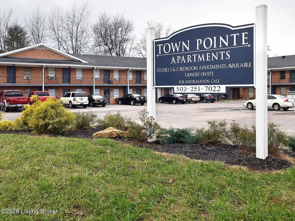 Photo of 11 E O'Bryan Ave, Bardstown, KY 40004 (MLS # 1711461)