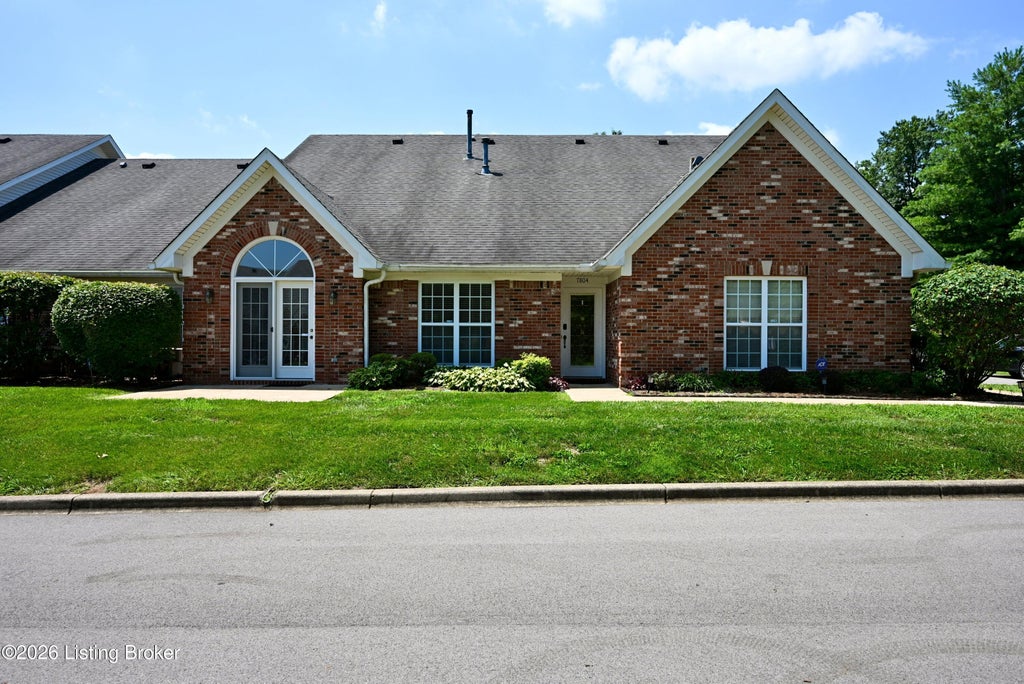 Photo of 7804 Fern Gardens Way, Louisville, KY 40291 (MLS # 1722273)