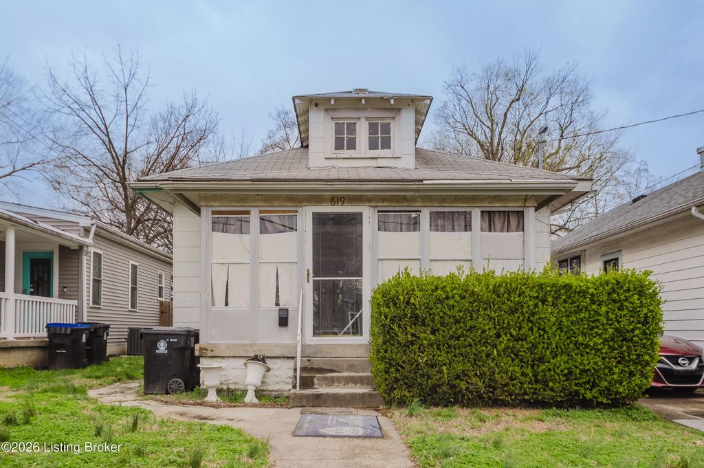 Photo of 619 Rawlings St, Louisville, KY 40217 (MLS # 1711658)