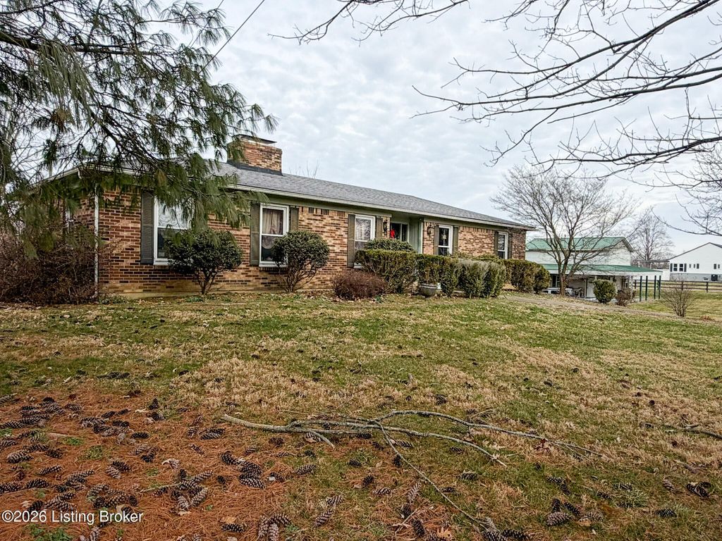 Photo of 133 Sacree Rd, Shelbyville, KY 40065 (MLS # 1709733)