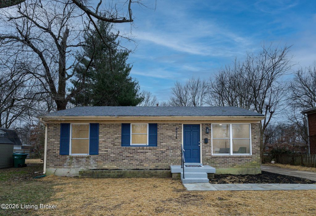 Photo of 4614 Glenna Way, Louisville, KY 40219 (MLS # 1706451)