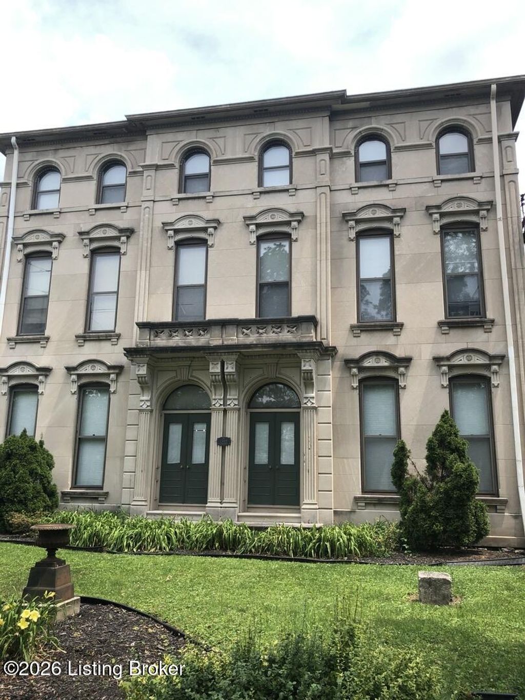 Photo of 1009 S 3rd St #302, Louisville, KY 40203 (MLS # 1710575)