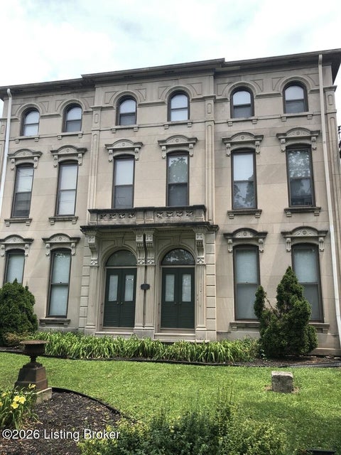 Apartment For Rent - 1009 S 3rd St #302<br/> Jefferson County, Louisville, KY 40203