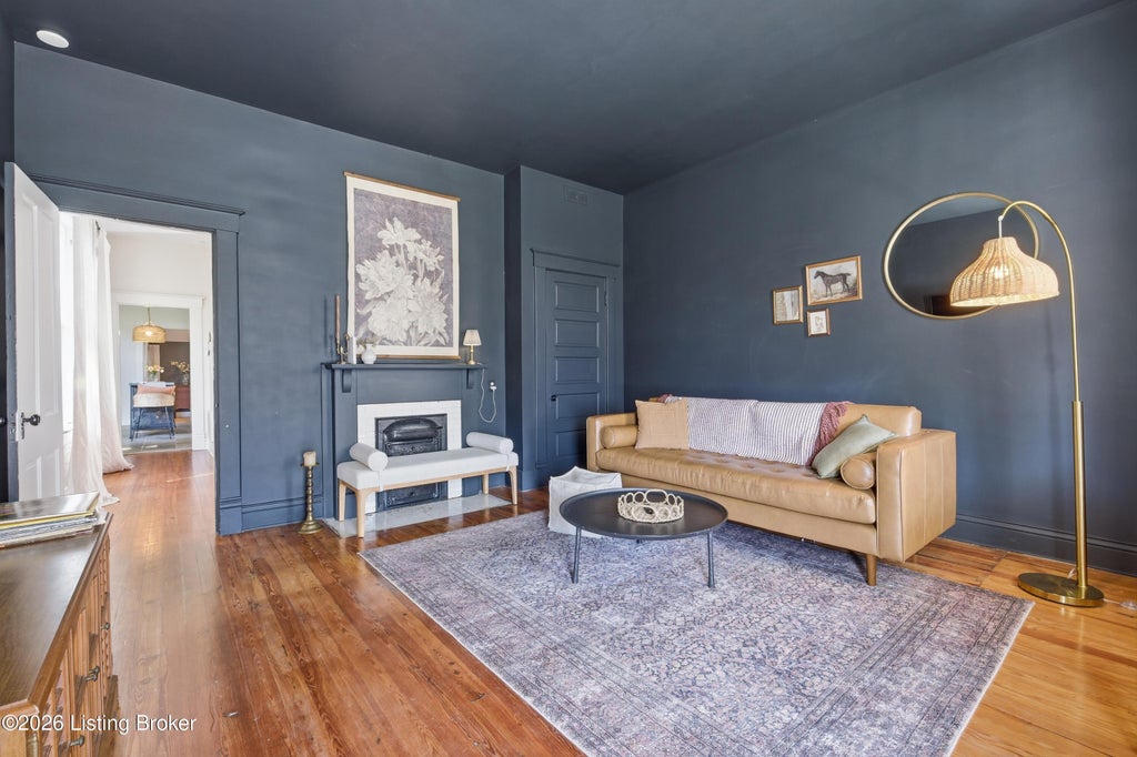 Photo of 830 Sylvia St, Louisville, KY 40217 (MLS # 1725665)