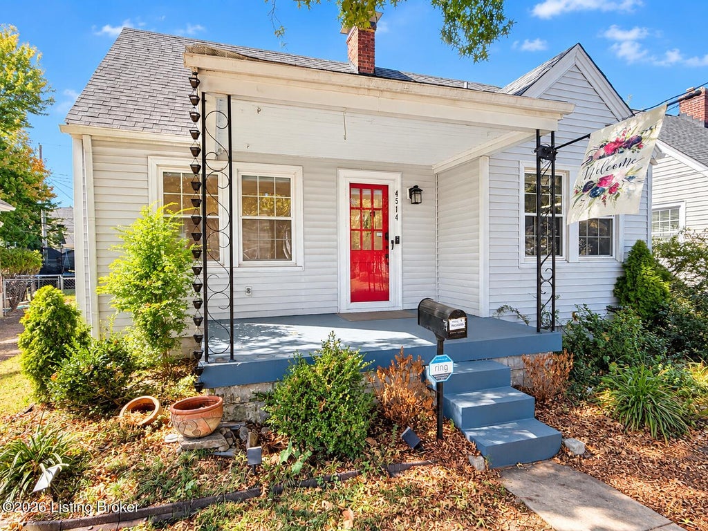 Photo of 4514 S 1st St, Louisville, KY 40214 (MLS # 1731172)