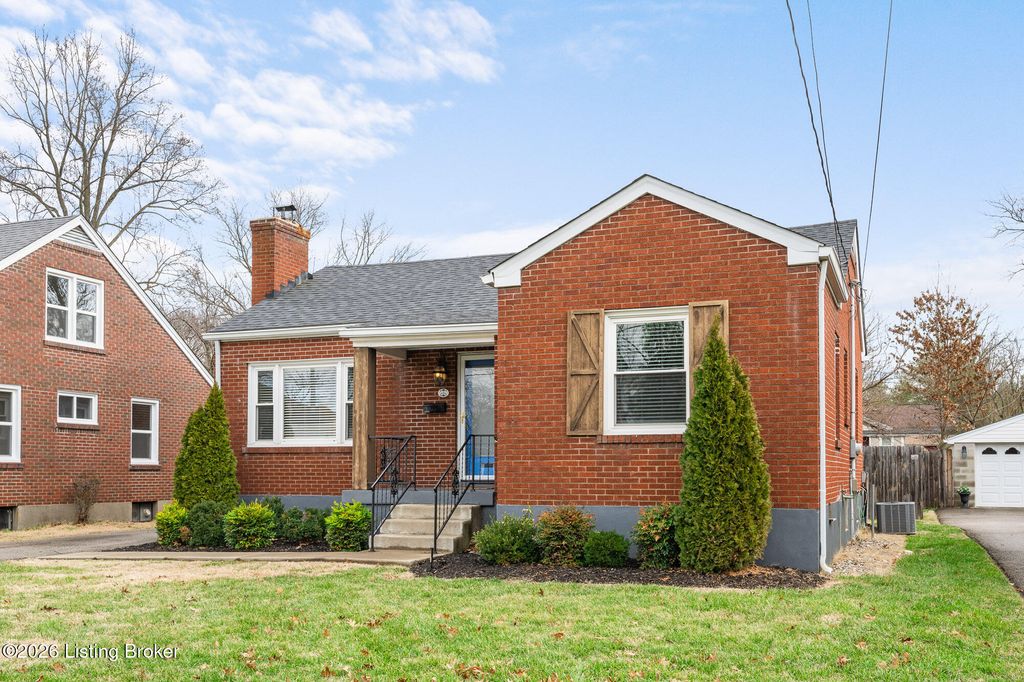 Photo of 113 Holley Rd, Louisville, KY 40222 (MLS # 1707192)