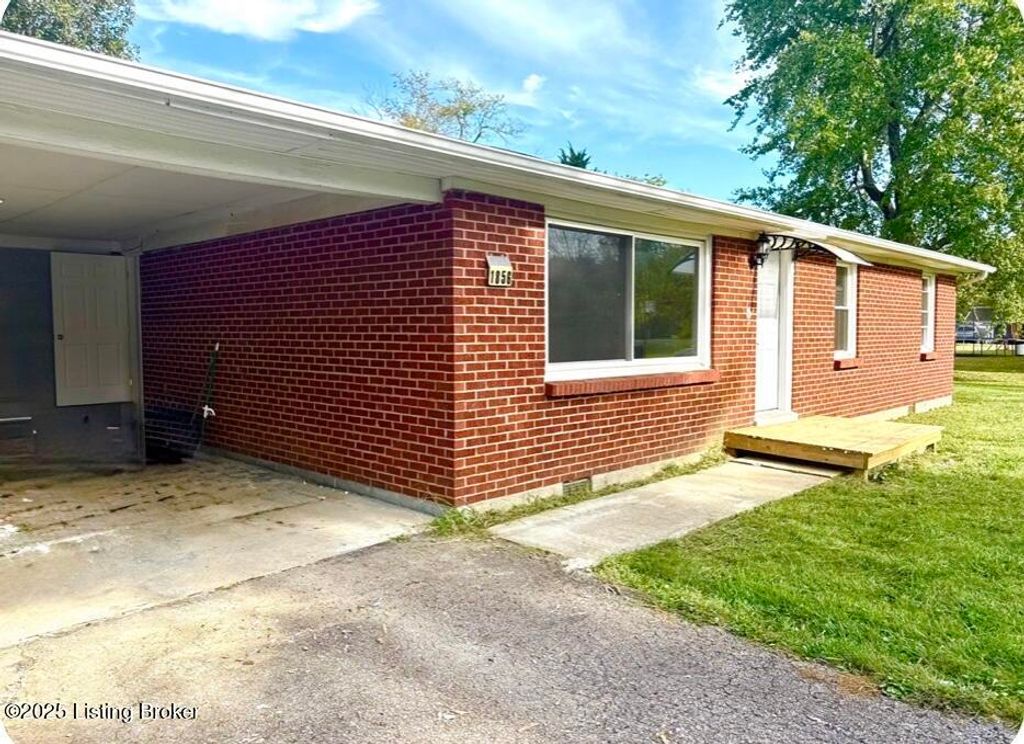 Photo of 1856 S Wilson Rd, Radcliff, KY 40160 (MLS # 1700085)