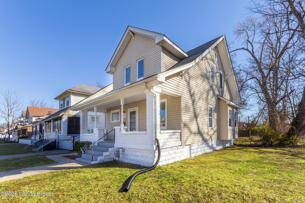 Photo of 651 Louis Coleman Jr Dr, Louisville, KY 40211 (MLS # 1709639)