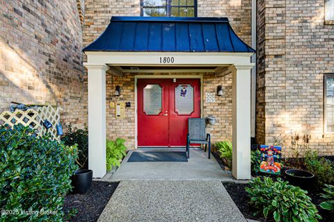 Photo of 1800 Manor House Dr #207, Louisville, KY 40220 (MLS # 1694629) Photo of 1800 Manor House Dr #207, Louisville, KY 40220 (MLS # 1694629)