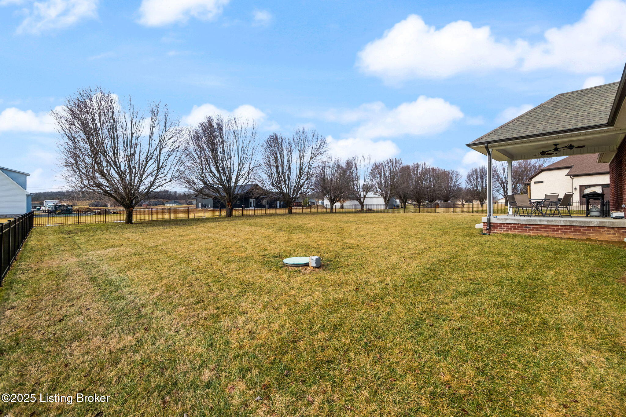 111 Springcrest Ct, Shepherdsville, Kentucky image 36