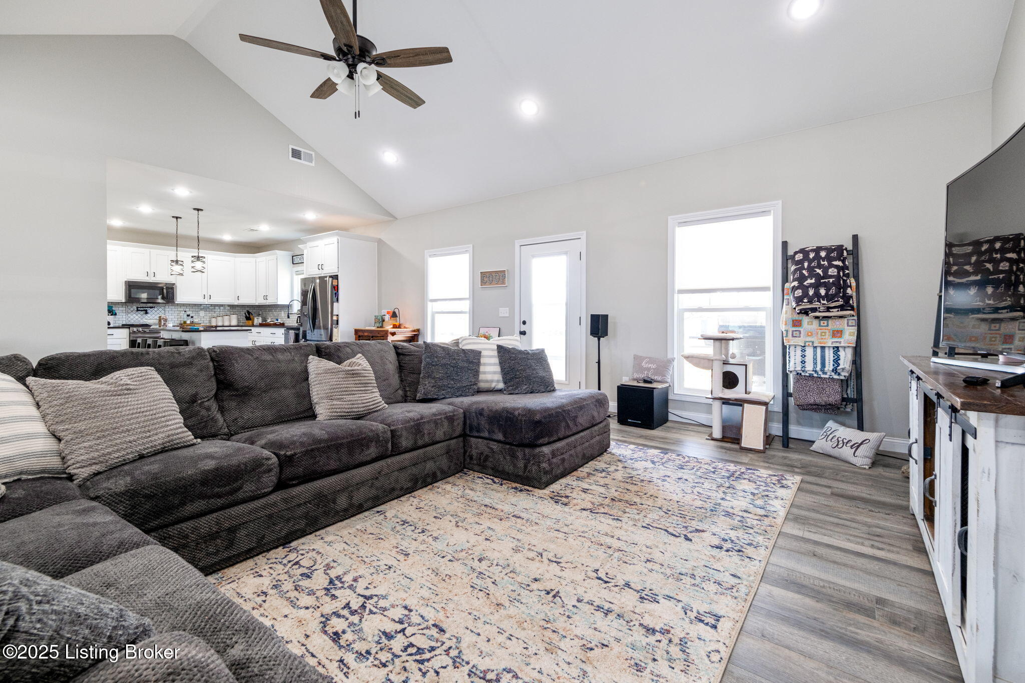 111 Springcrest Ct, Shepherdsville, Kentucky image 8