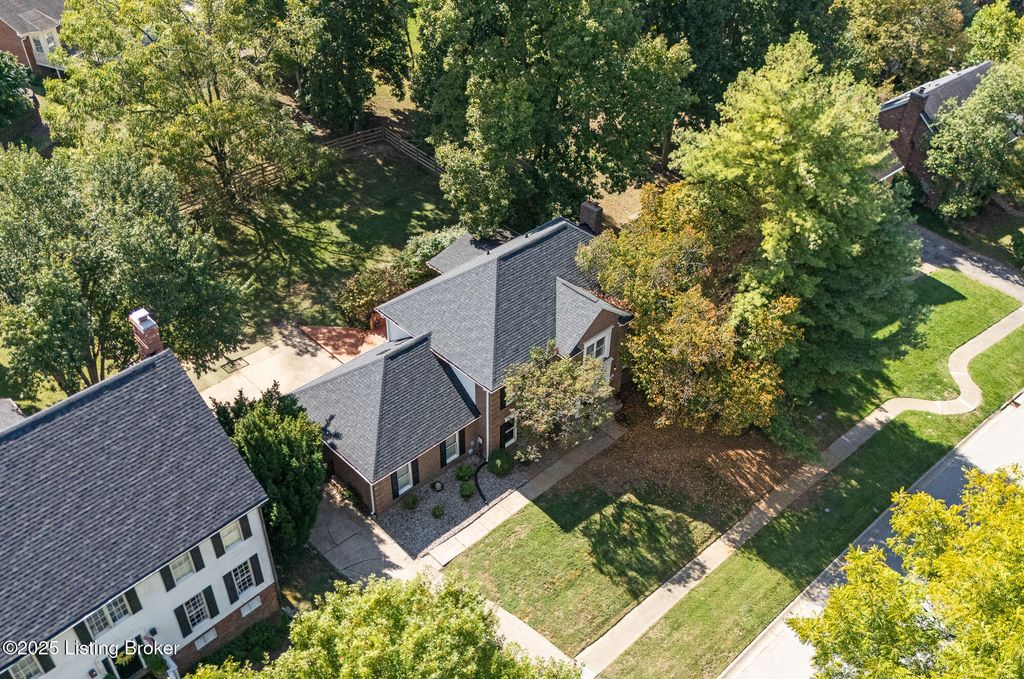 Photo of 3504 Trail Ridge Rd, Louisville, KY 40241 (MLS # 1707527)