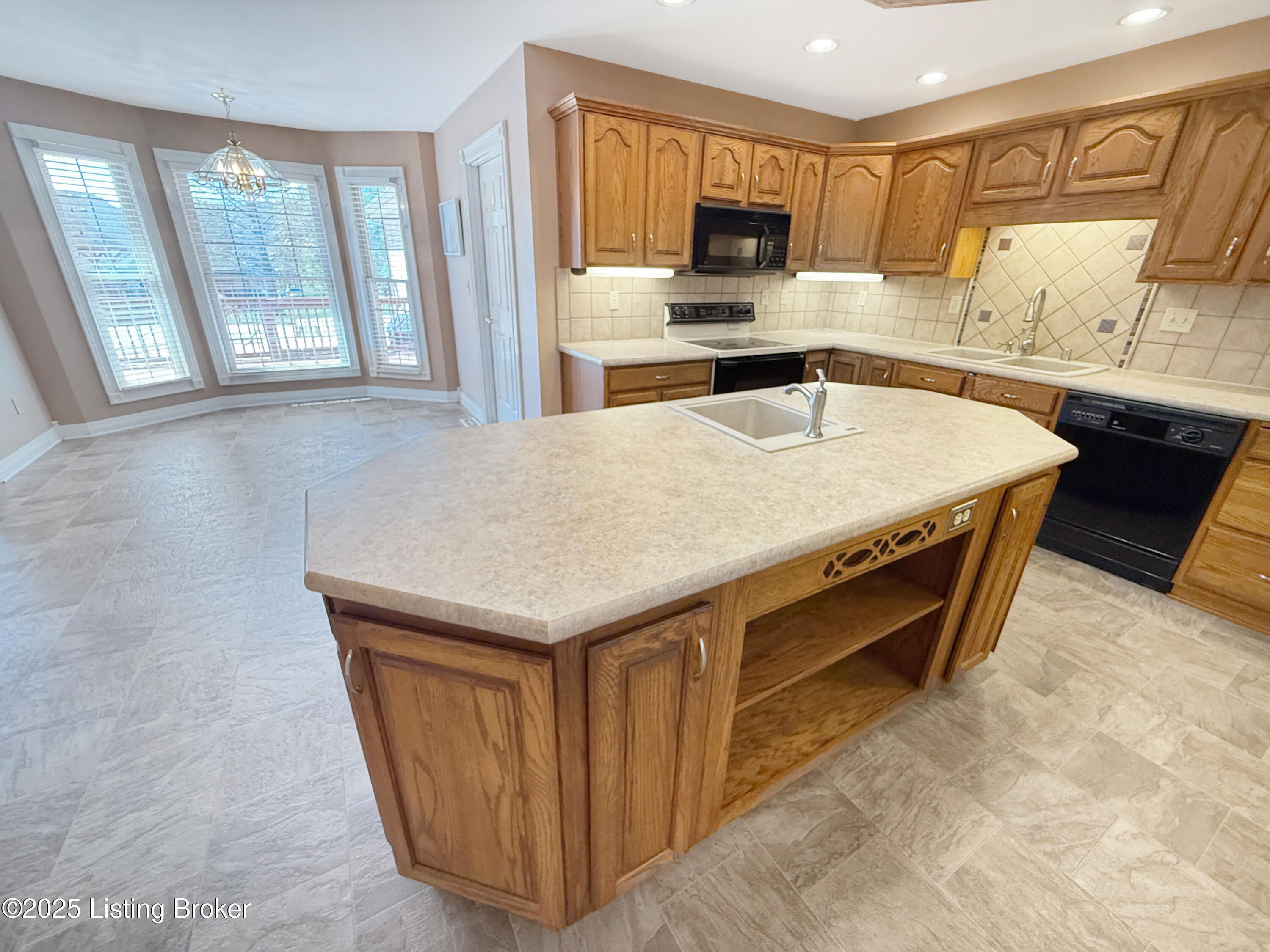 235 Ashford Dr, Mt Washington, Kentucky image 12