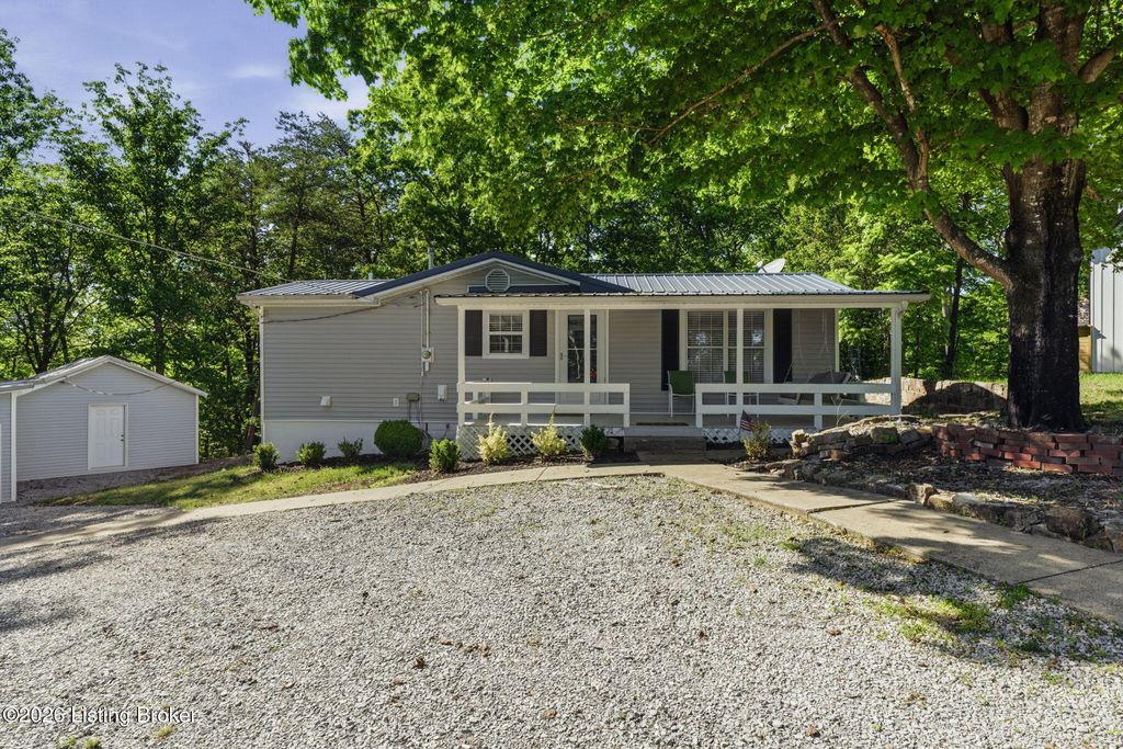 Photo of 80 Holiday Hill Rd, Clarkson, KY 42726 (MLS # 1717116)