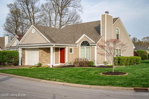 Photo of 10409 Bay Pointe Cir, Louisville, KY 40241 (MLS # 1713309)