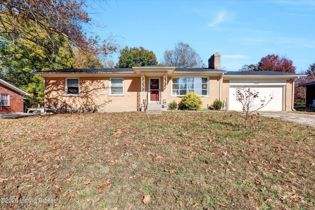 Photo of 4212 Silvercreek Rd, Louisville, KY 40272 (MLS # 1712075)