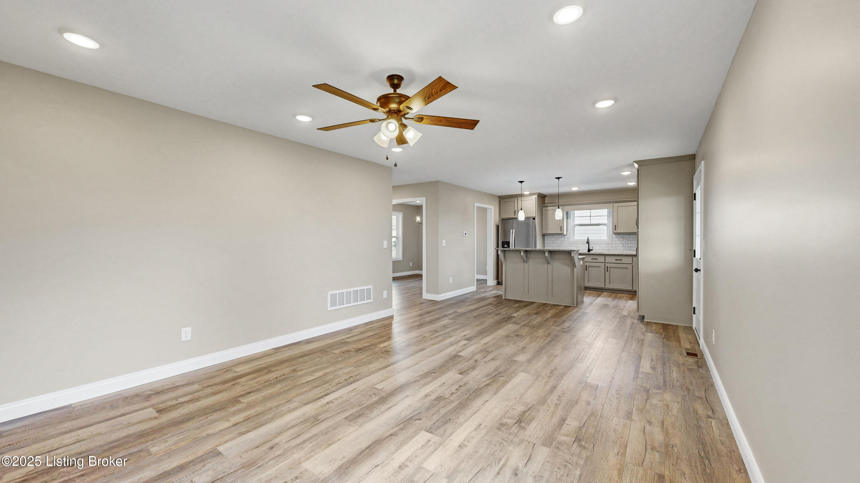 389 Williamsburg Dr, Mt Washington, Kentucky image 16