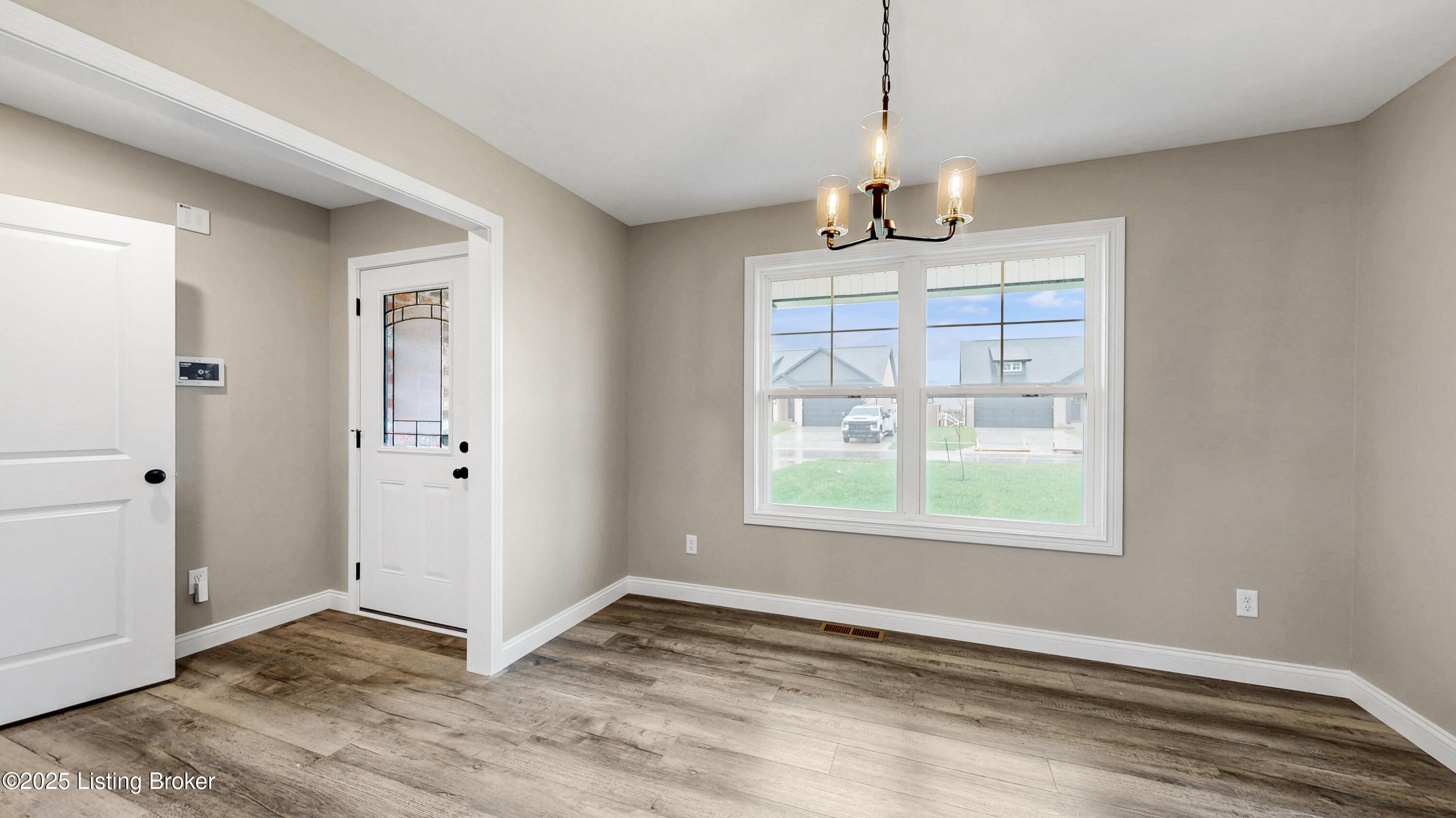 389 Williamsburg Dr, Mt Washington, Kentucky image 4