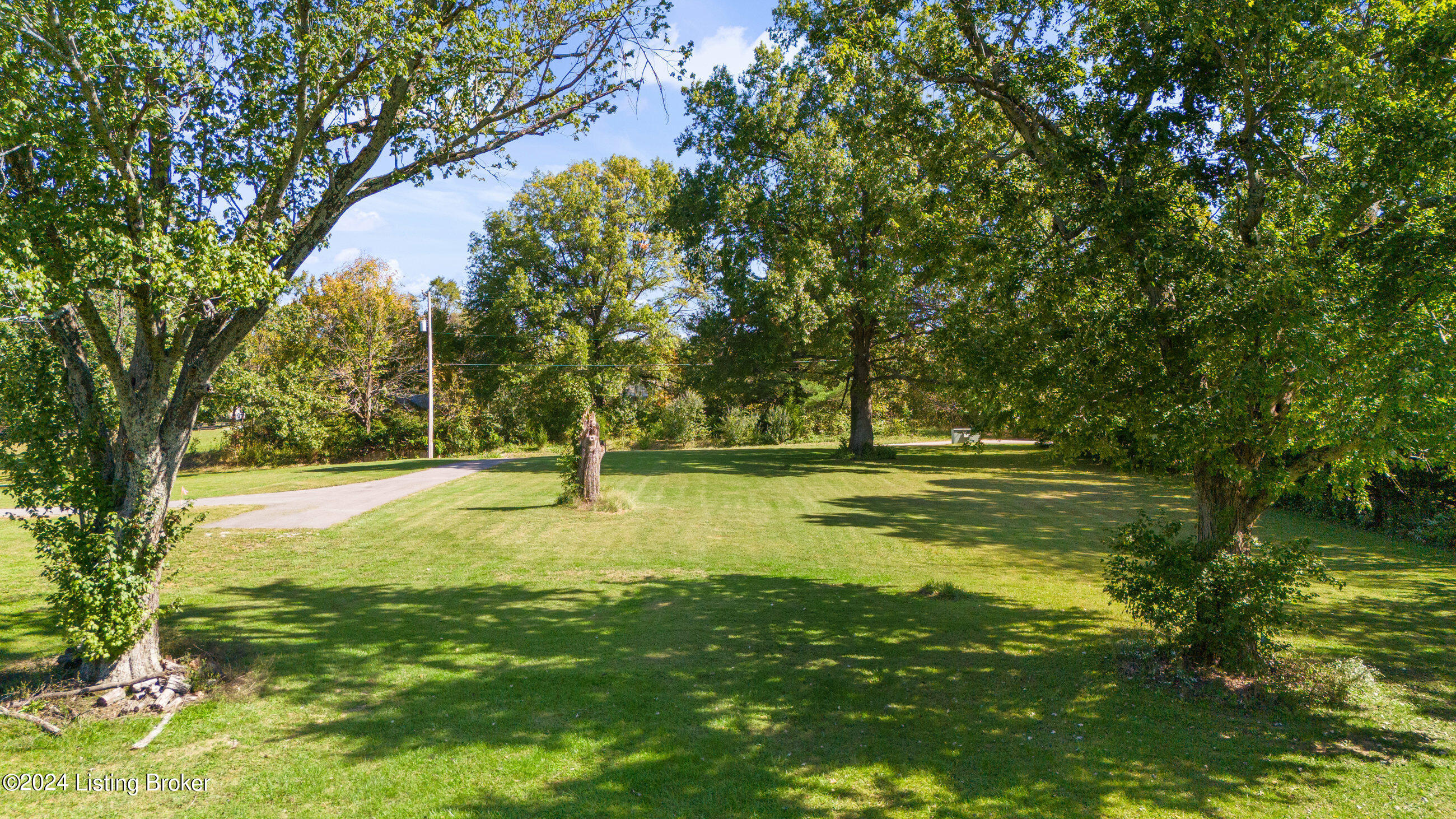 2912 Axton Ln, Goshen, Kentucky image 7