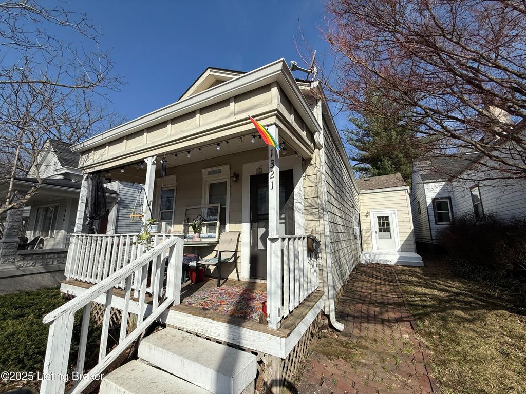 Photo of 1321 Rufer Ave #2, Louisville, KY 40204 (MLS # 1716943)