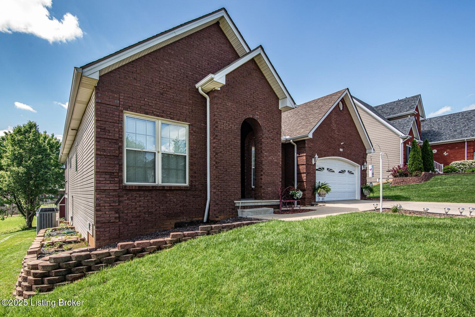 151 Tuscany Ln, Vine Grove, Kentucky image 3