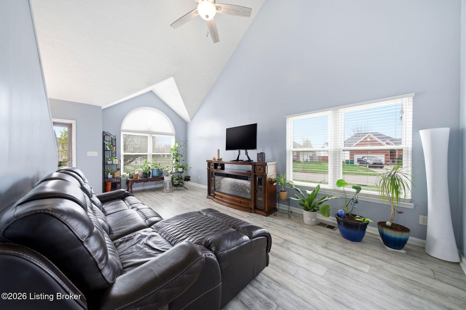 6900 Franklin Farmer Way