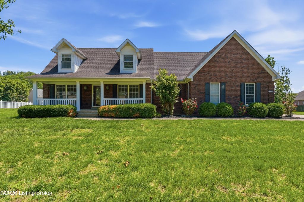 Photo of 359 S Peak Ave, Shepherdsville, KY 40165 (MLS # 1717476)