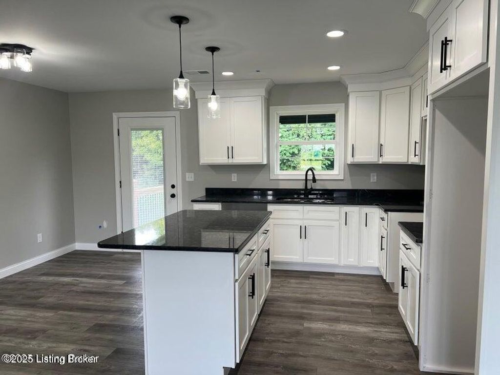 Photo of 217 Open Meadow Dr, Bardstown, KY 40004 (MLS # 1702093)