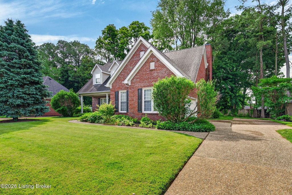 Photo of 10504 Edgewater Rd, Louisville, KY 40223 (MLS # 1716264)