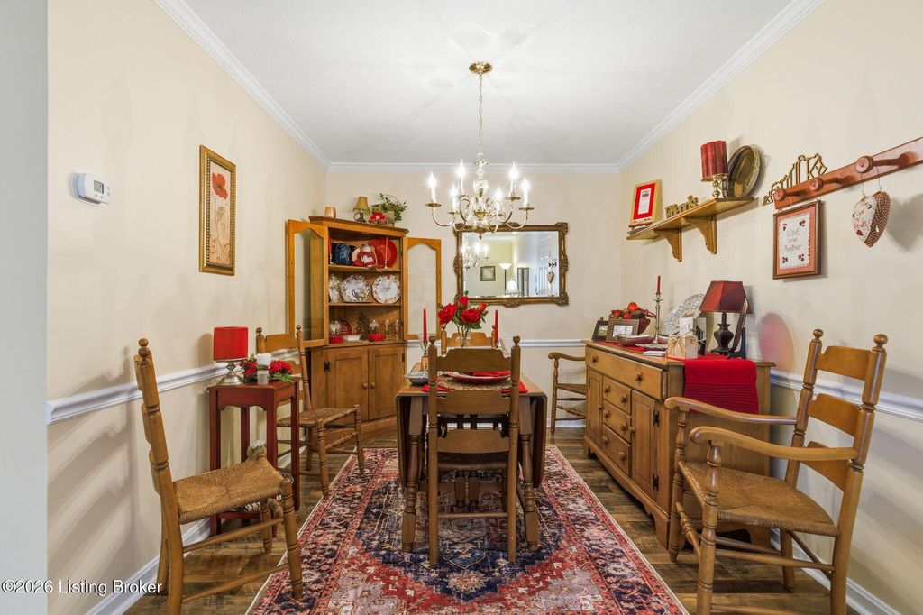 Photo of 3721 Bardstown Rd #APT 303, Louisville, KY 40218 (MLS # 1714368)