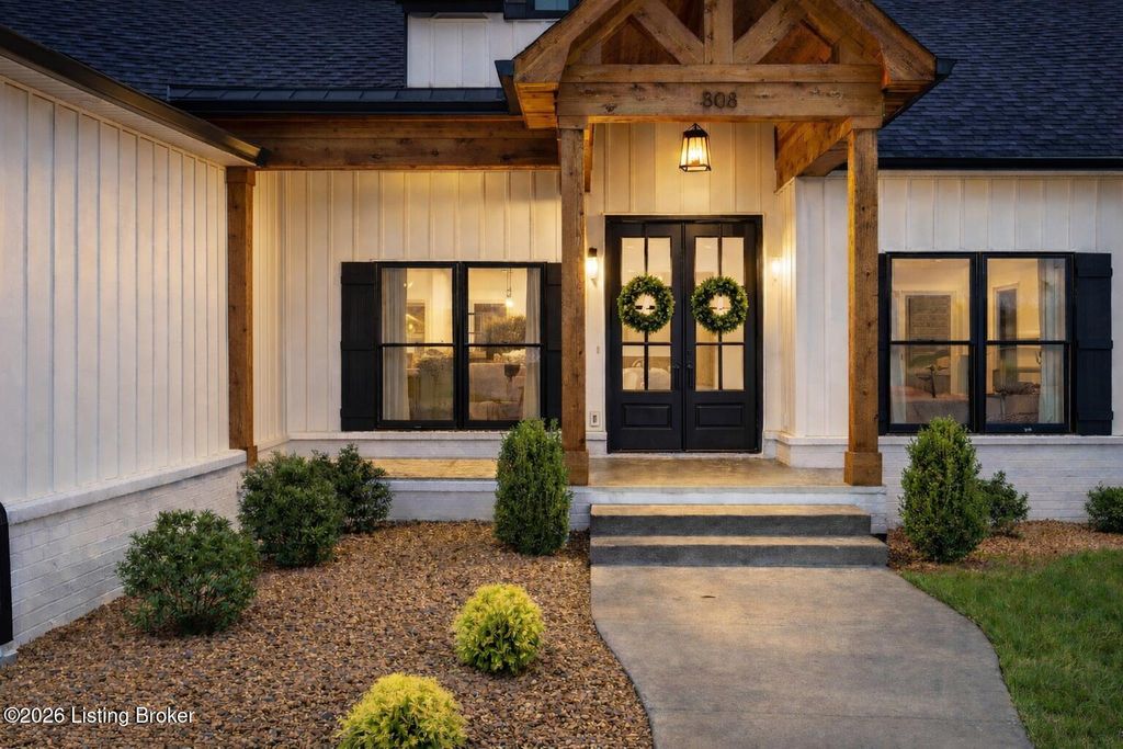 Photo of 808 Timber Ln, Elizabethtown, KY 42701 (MLS # 1712513)