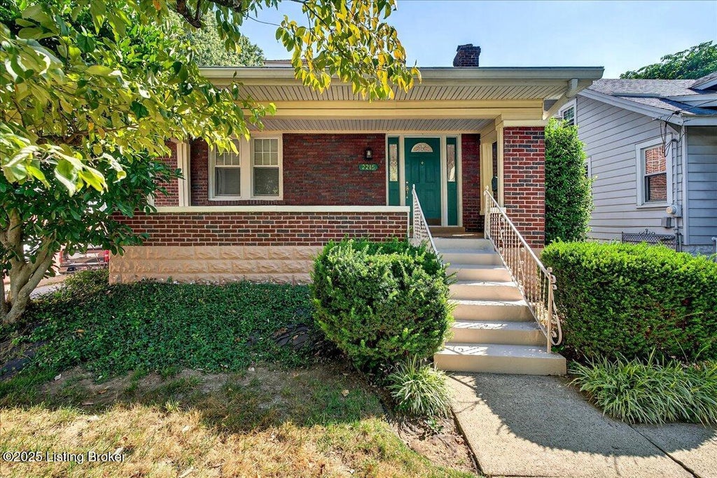 Photo of 2215 Talbott Ave, Louisville, KY 40205 (MLS # 1726985)
