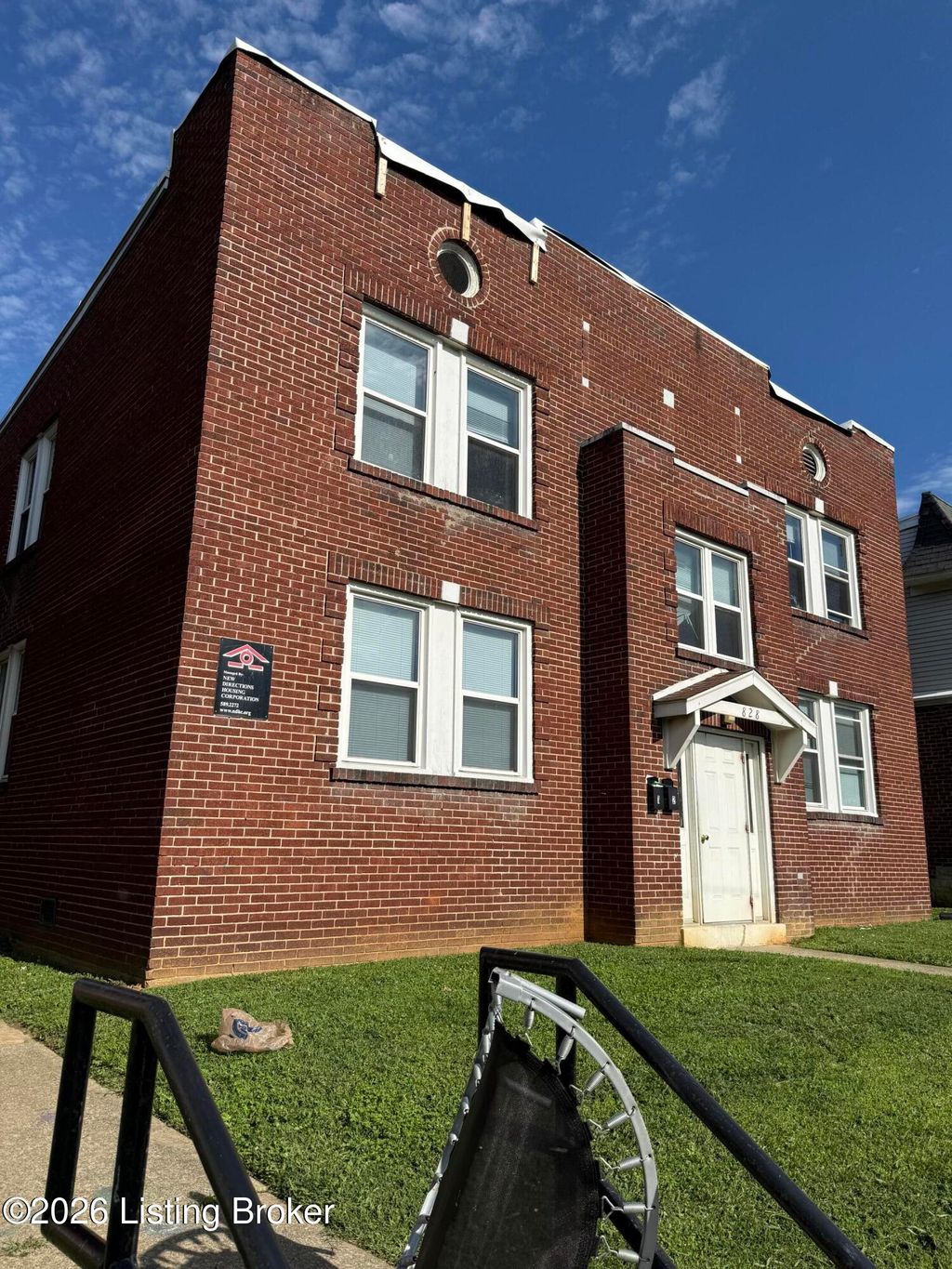 Photo of 828 S 31st St, Louisville, KY 40211 (MLS # 1721853)