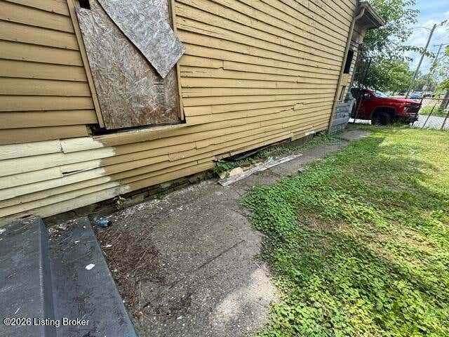 Photo of 1058 Dixie Hwy, Louisville, KY 40210 (MLS # 1725128)