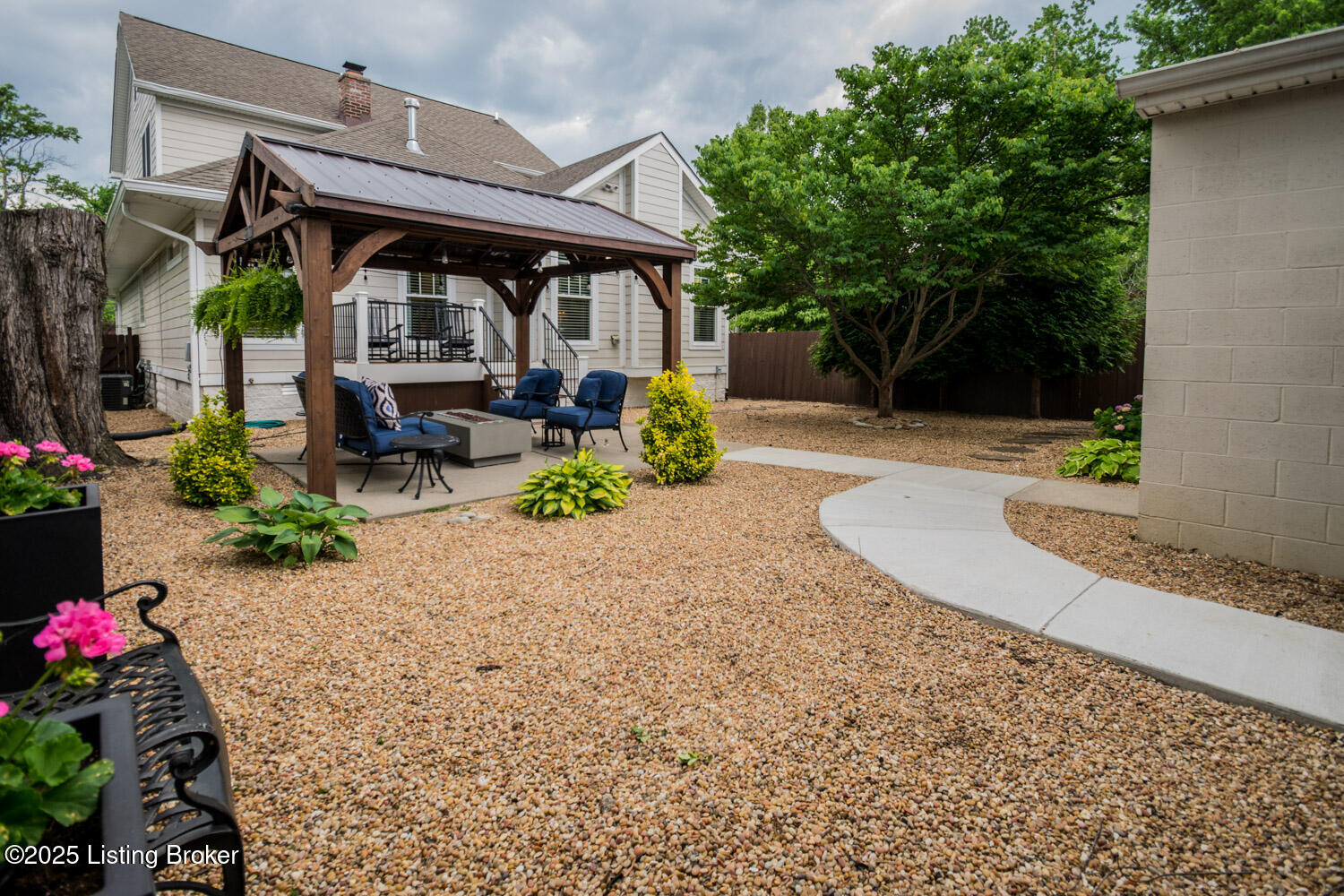 1816 Speed Ave, Louisville, Pennsylvania image 5