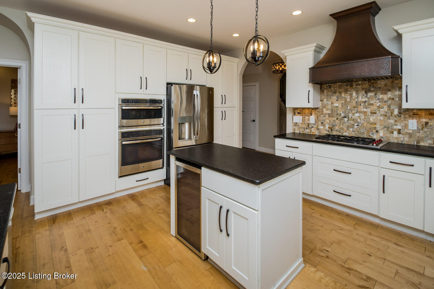 1816 Speed Ave, Louisville, Pennsylvania image 11