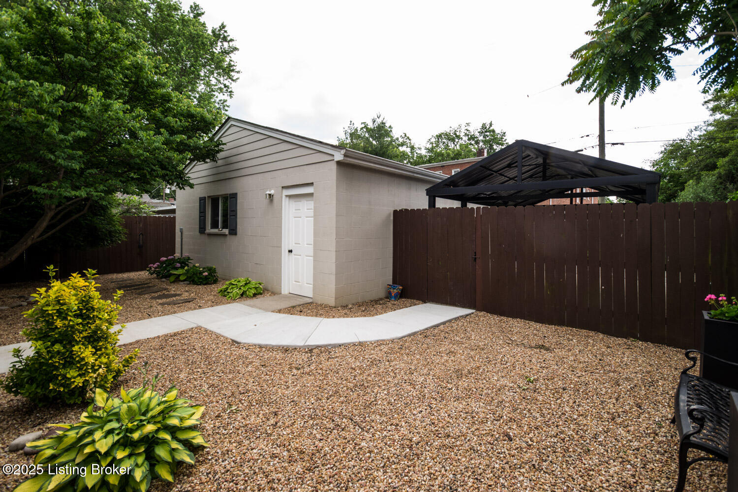 1816 Speed Ave, Louisville, Pennsylvania image 6