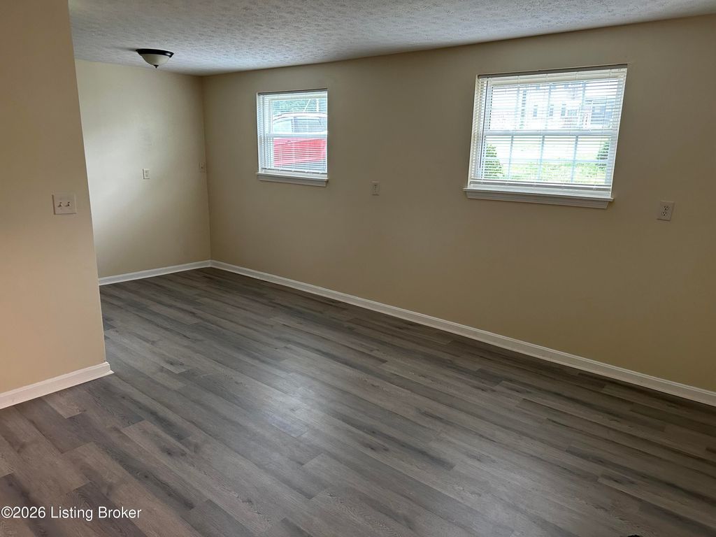 Photo of 3109 Springfield Dr, Louisville, KY 40214 (MLS # 1718398)